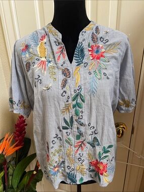 Johnny was workshop parrot tiger leopard embroidered blouse pinstripes S